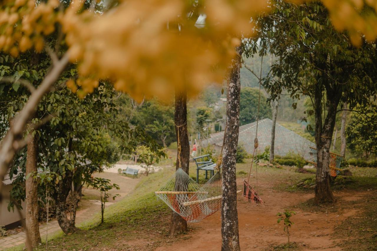 Abad Brookside Wayanad Hotel Vythiri Exterior photo