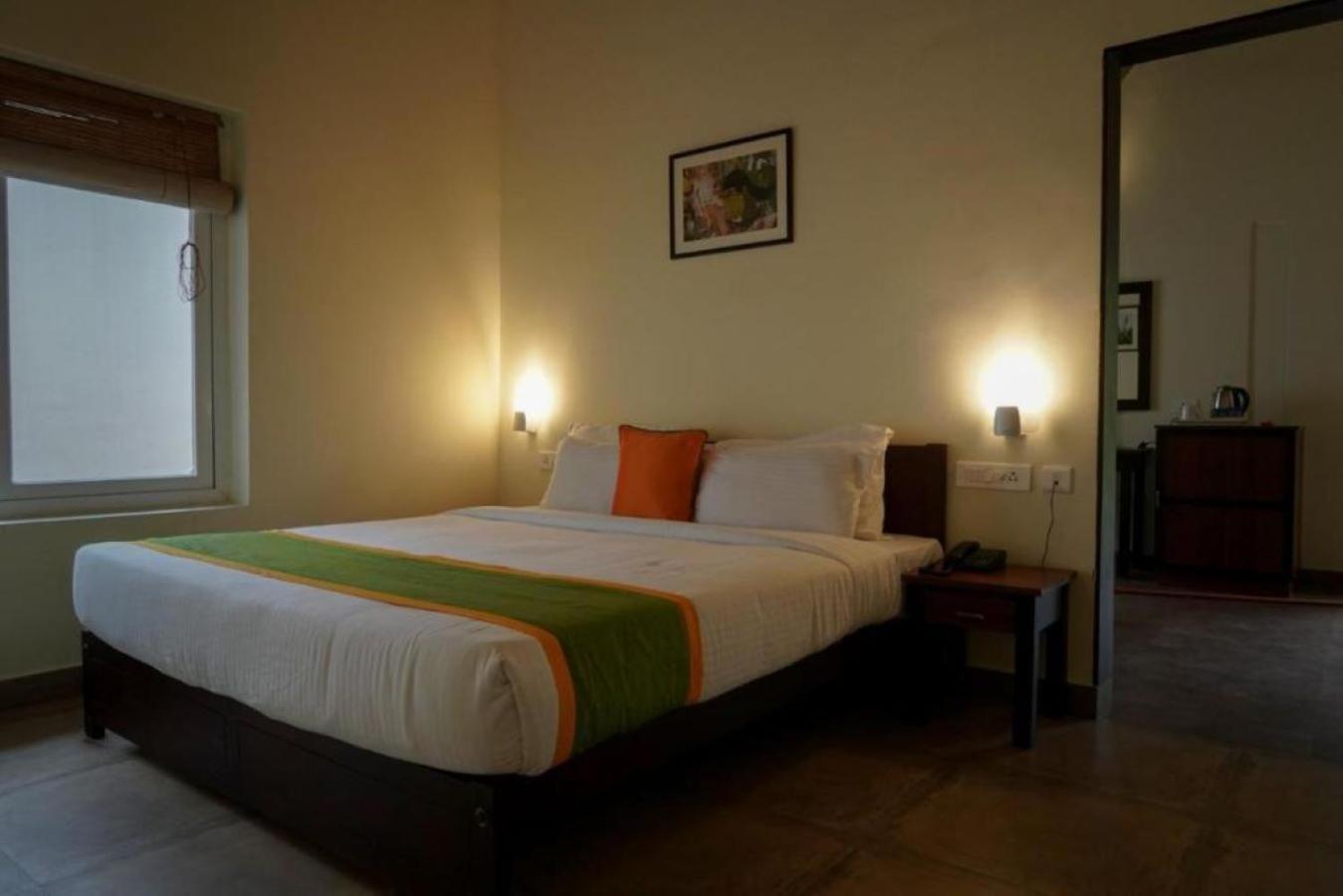 Abad Brookside Wayanad Hotel Vythiri Exterior photo