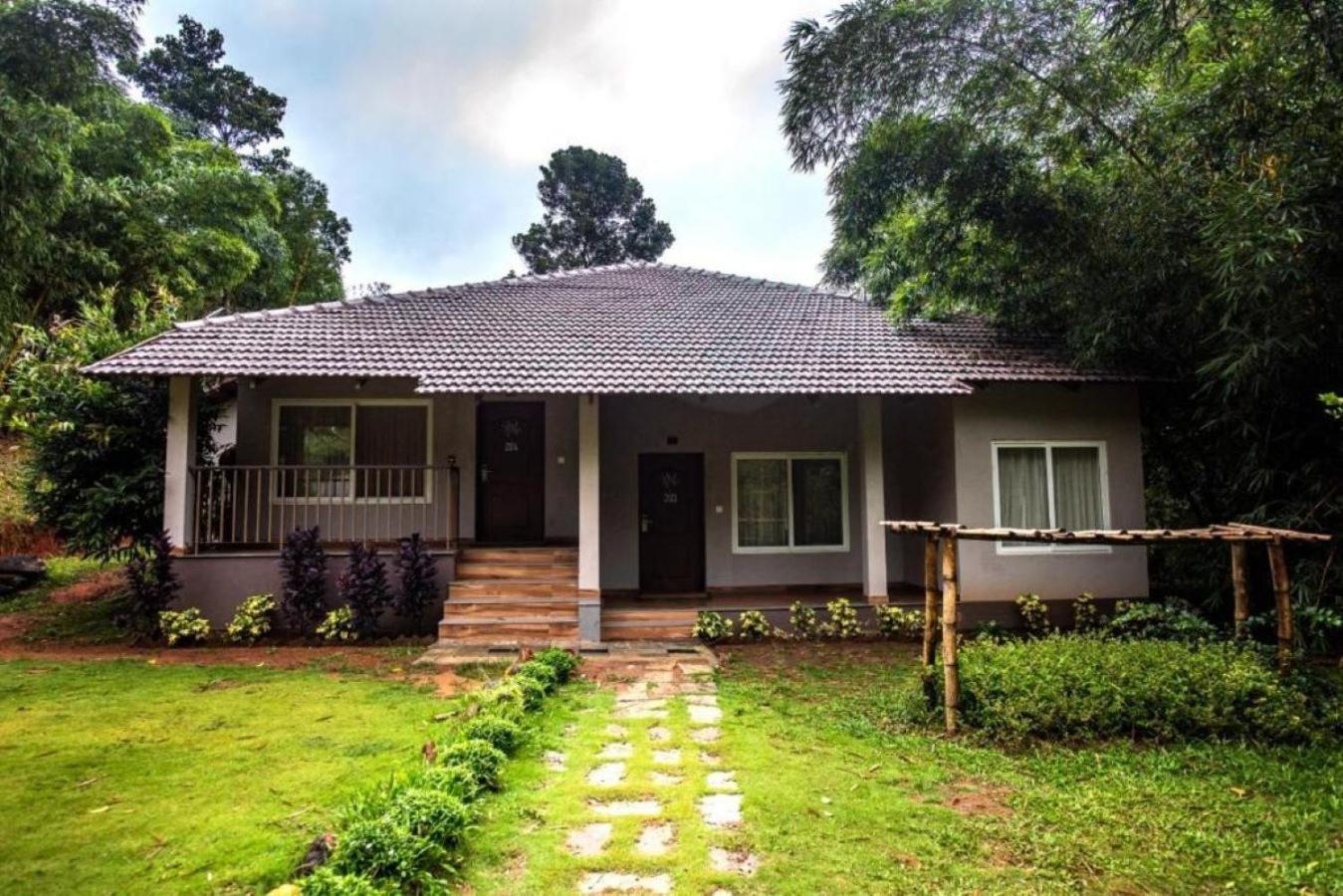 Abad Brookside Wayanad Hotel Vythiri Exterior photo