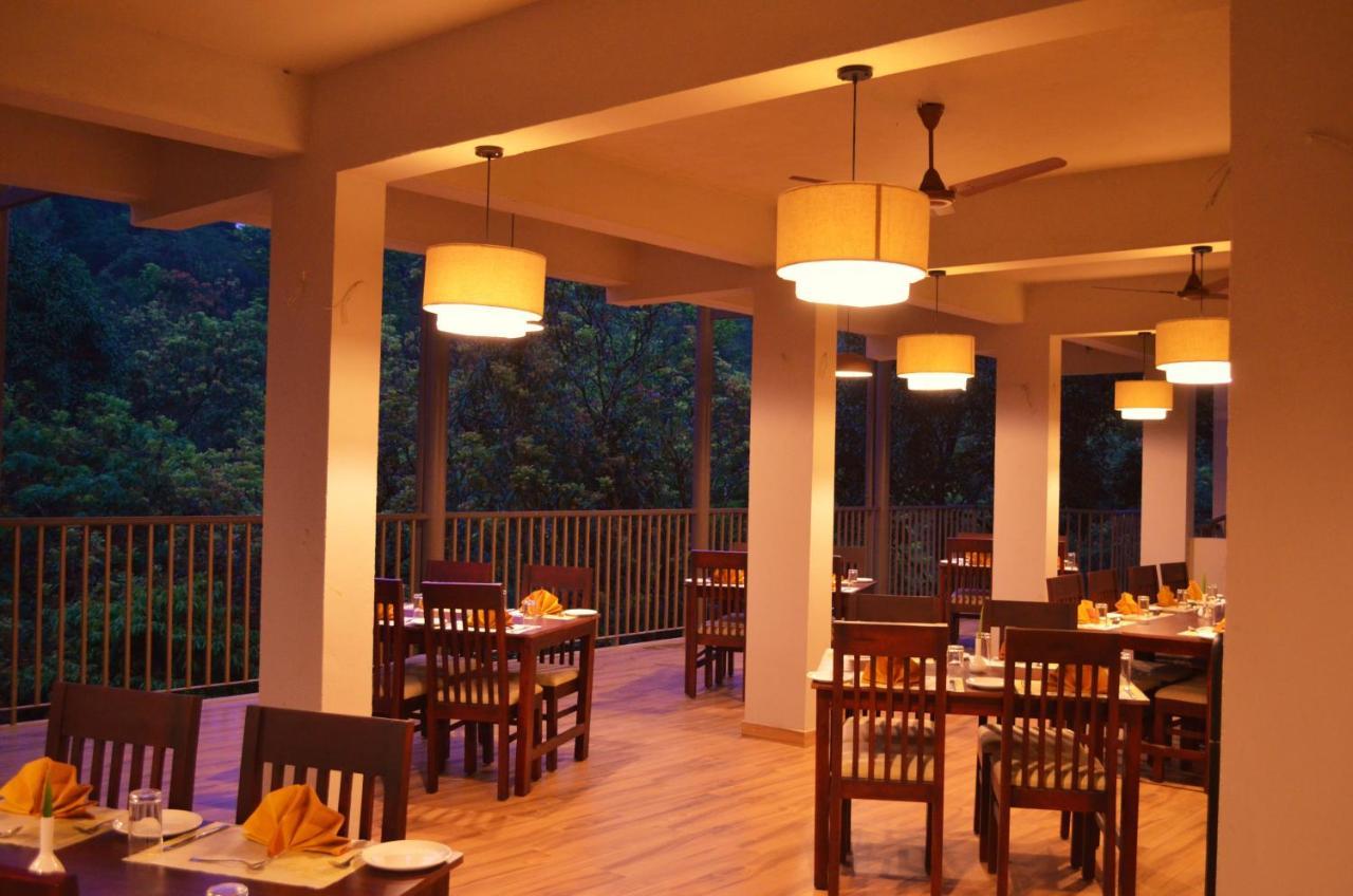 Abad Brookside Wayanad Hotel Vythiri Exterior photo